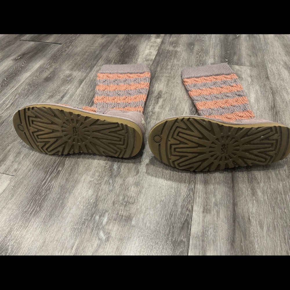 Sweater Uggs size 8 - Picture 2 of 4
